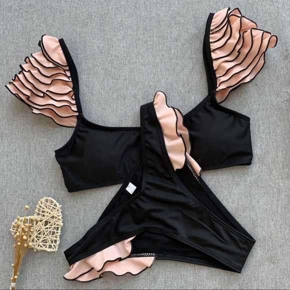 Zoli Feminine Contrast Piping Lux Ruffled Bikini - Picture 6 of 6